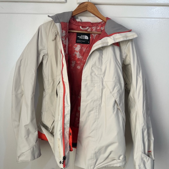 The North Face Snowboarding Jacket - Picture 3 of 3